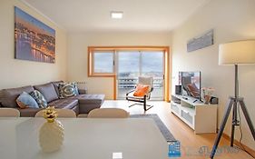 Gaia Panoramic Terrace Apartment - D. Pedro V